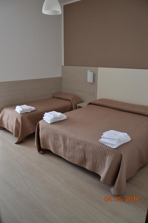 Hotel Villa Alberta B&B Cesenatico Exterior foto