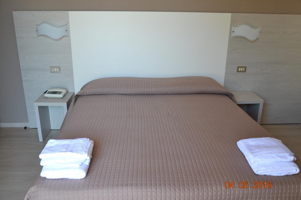 Hotel Villa Alberta B&B Cesenatico Exterior foto